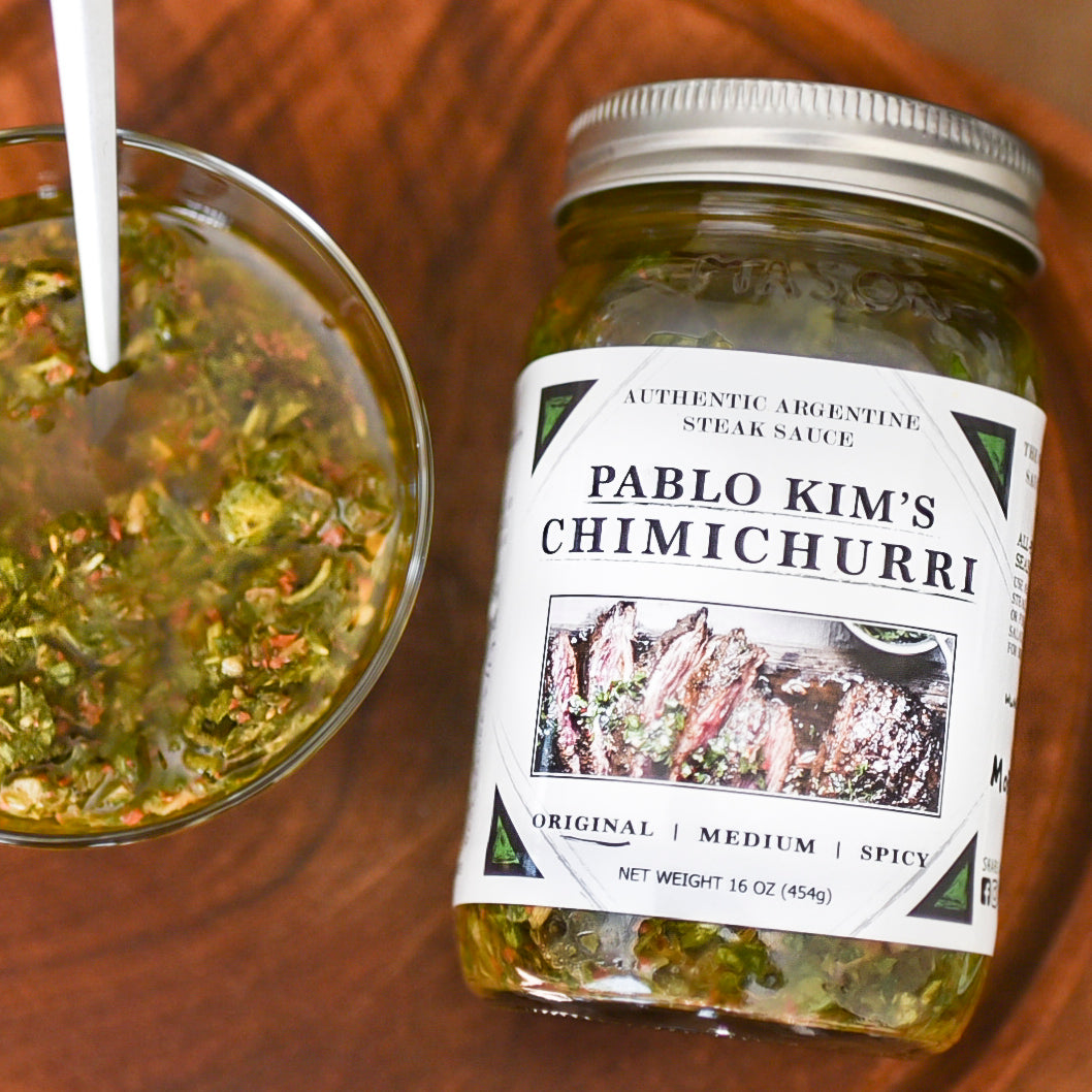 mild sppice chimichurri top view close up